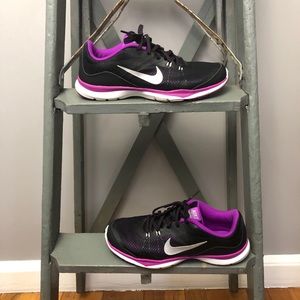 Nike Training Flex TR5 Sneakers